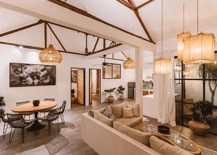 Casa Leone By Summerhouse Bali チャングー